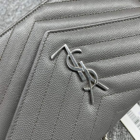 100% Authentic Yves Saint Laurent Shoulder Bag - Picture 3 of 15